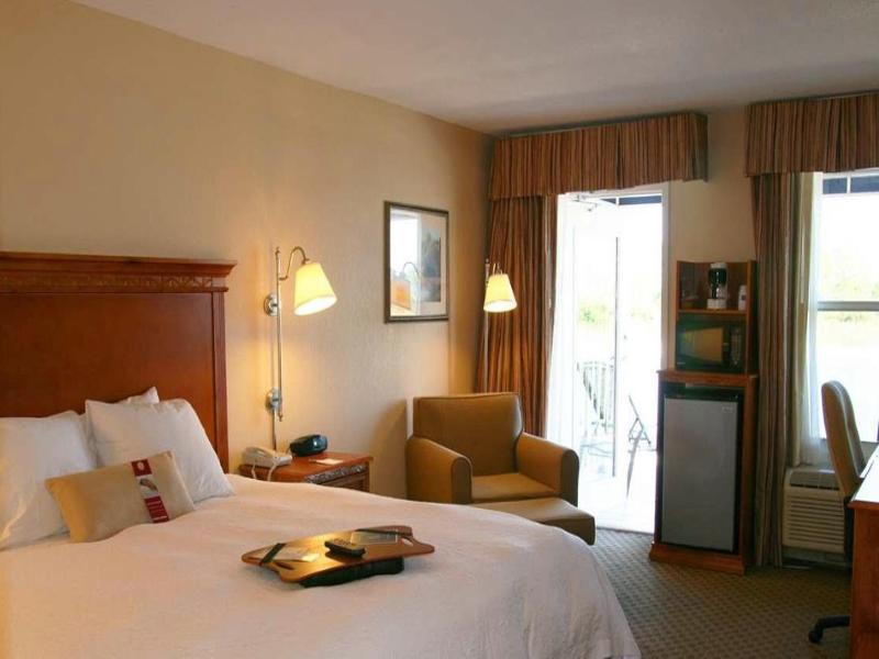 Hampton Inn Port Charlotte Bagian luar foto