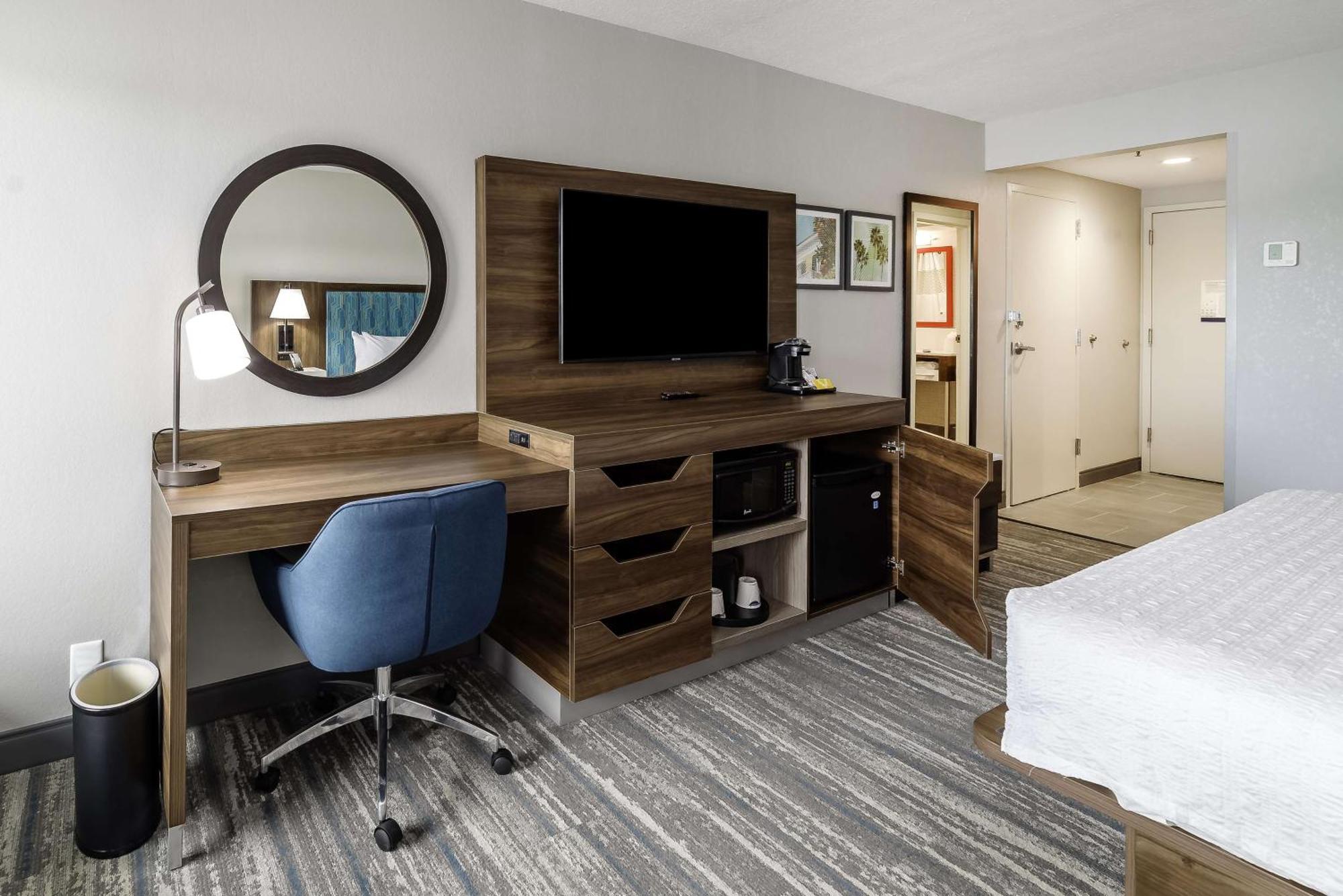 Hampton Inn Port Charlotte Bagian luar foto