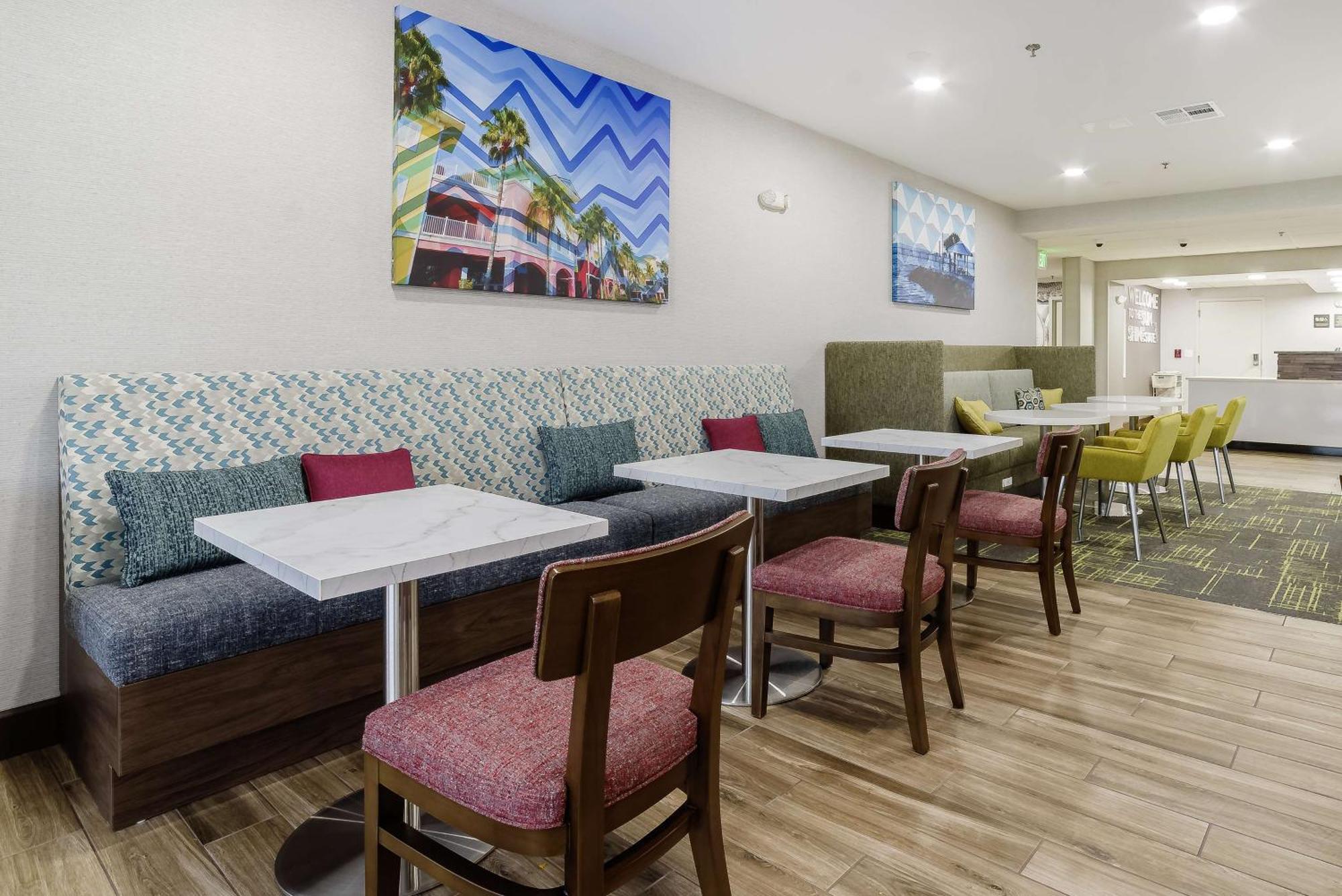 Hampton Inn Port Charlotte Bagian luar foto